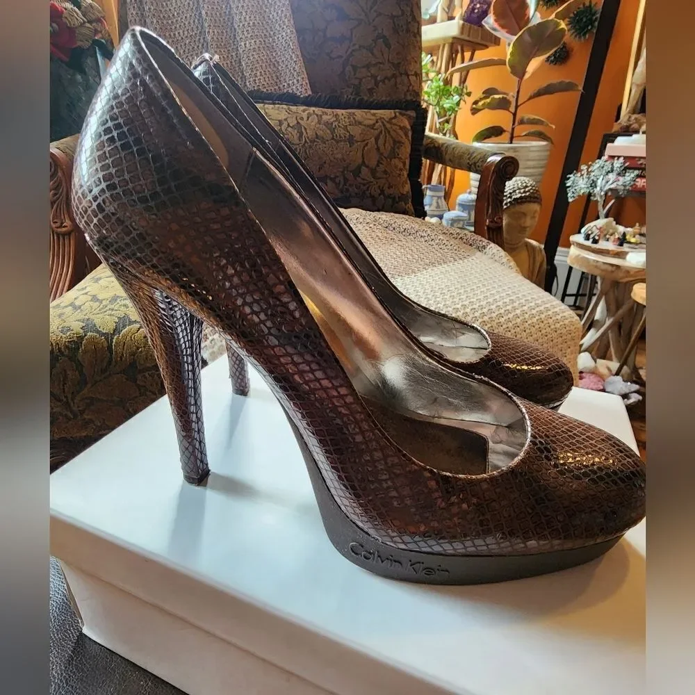 Calvin Klein Sydney Mosaic Snake Print Pumps size 7.5